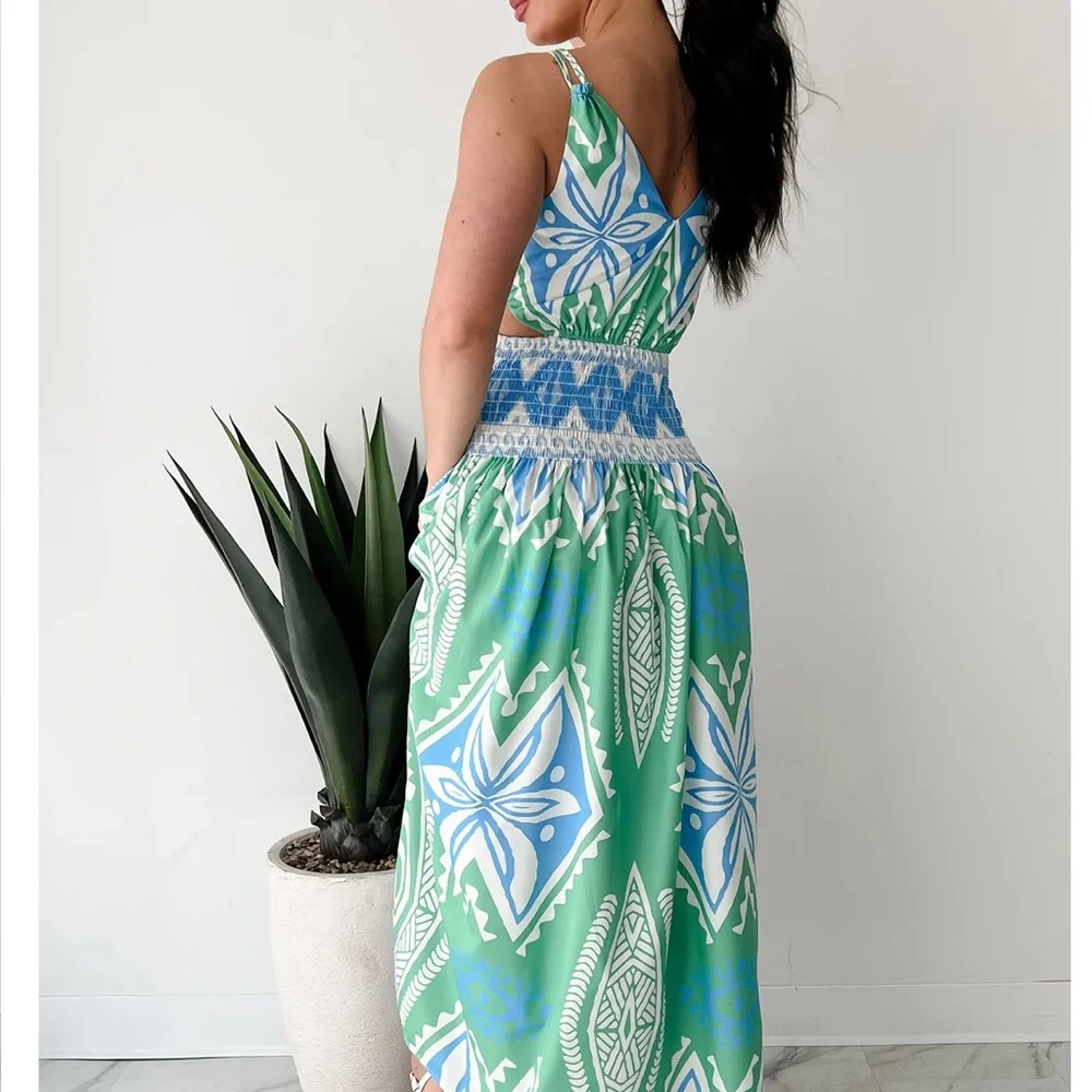 Nana Mac’s Maxi Dress - Picture 3 of 4